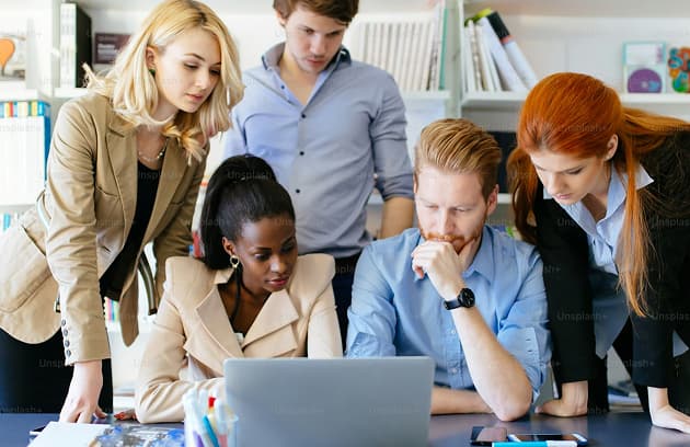 CodSphere team engaged in group discussion