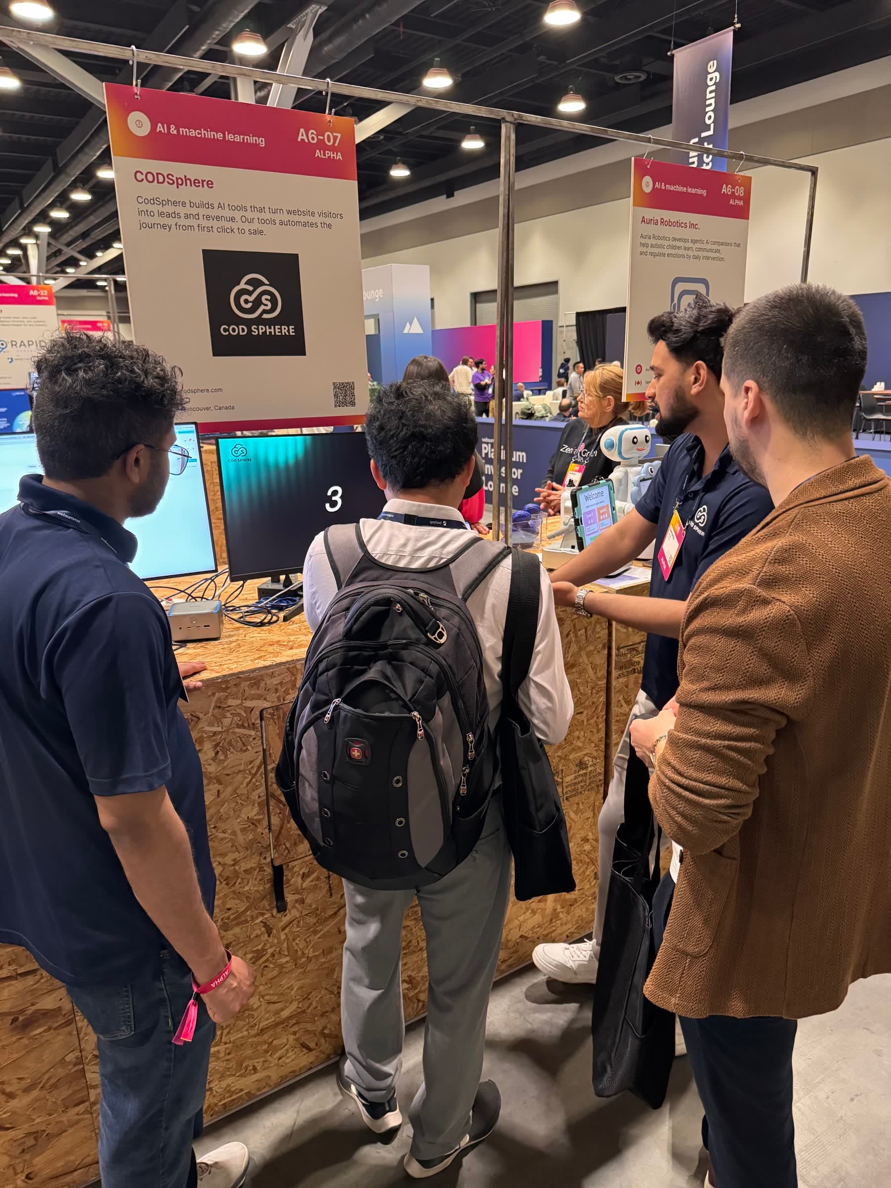Crowd at CodSphere booth